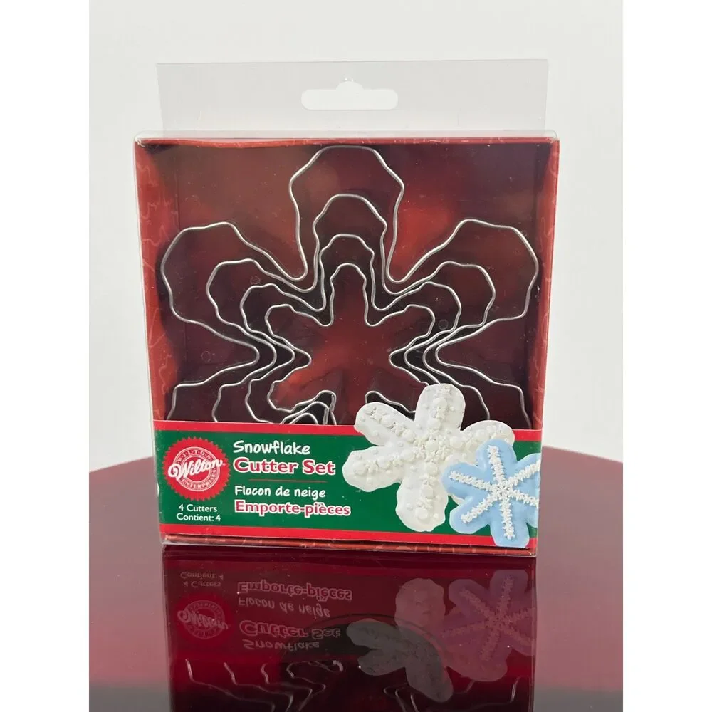 Wilton Nesting Snowflake Cookie Cutter Set 4 Piece Metal Holiday Christmas NIB